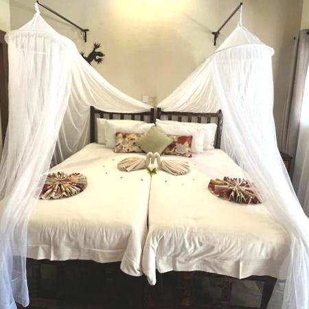 Thebe River Safaris Kasane Esterno foto