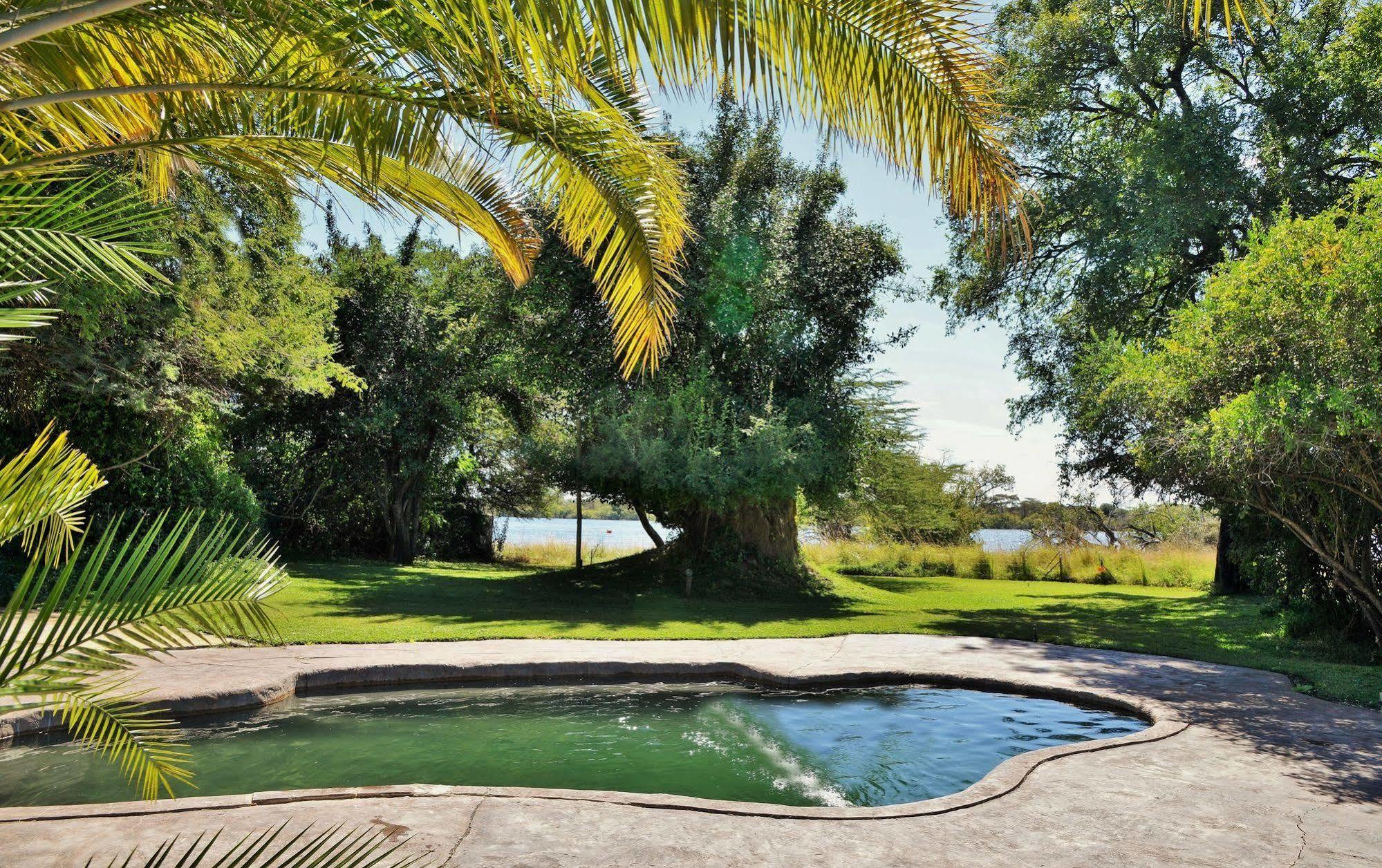 Thebe River Safaris Kasane Esterno foto
